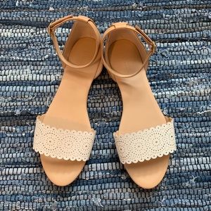 Tan Flats